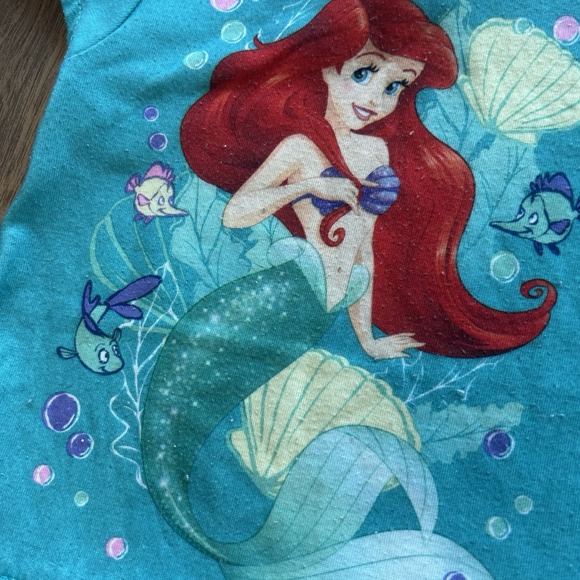 Disney Store The Little Mermaid Girls T-shirt Pajama Shirt‎ size 2 Ariel Disney - Picture 2 of 6